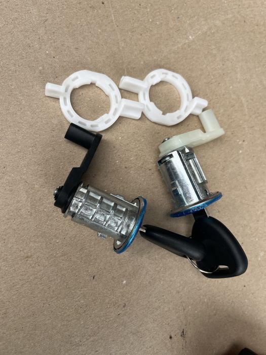 ремкомплект замка двери личинка ключи RenaultClioMegane masterВантажів