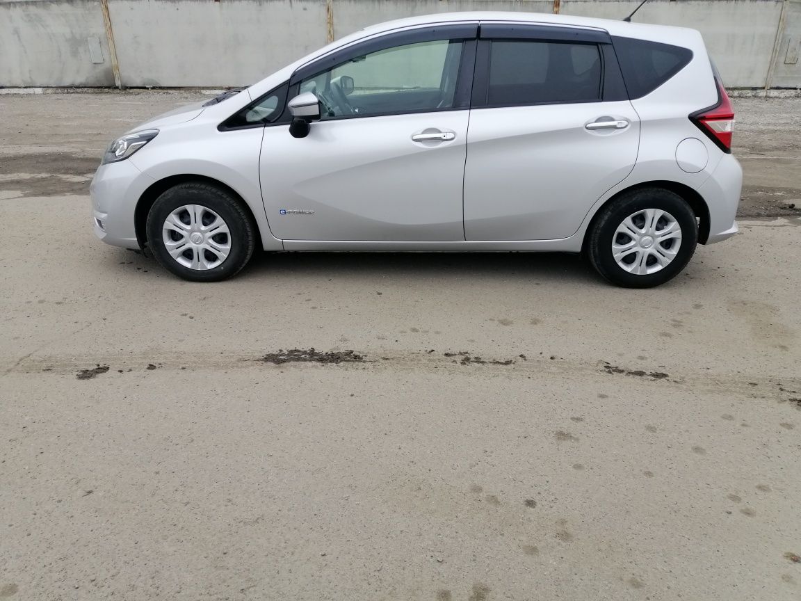 Продам Nissan NOTE 2018 Hybrid E-POWER, экономный авто свежепригнана.