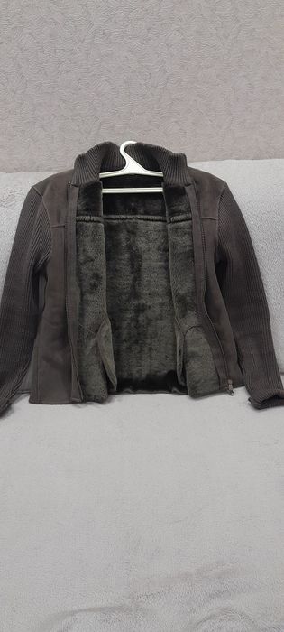Жіноча куртка під замш(іскуств.)утепленна рукава трикотажні.