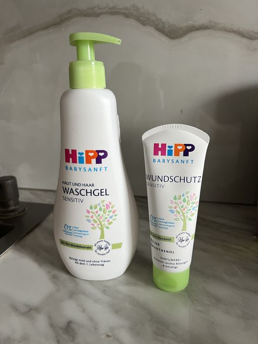 Нові Продаю Hipp гель для купання та крем під пігузок