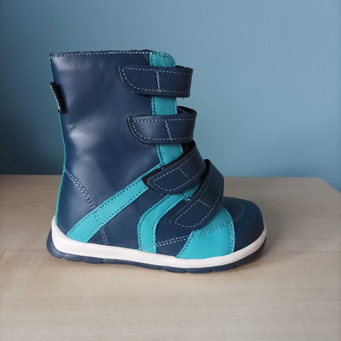 Nowe trzewiki dziecięce Aurelka rozmiar 22 model 1021