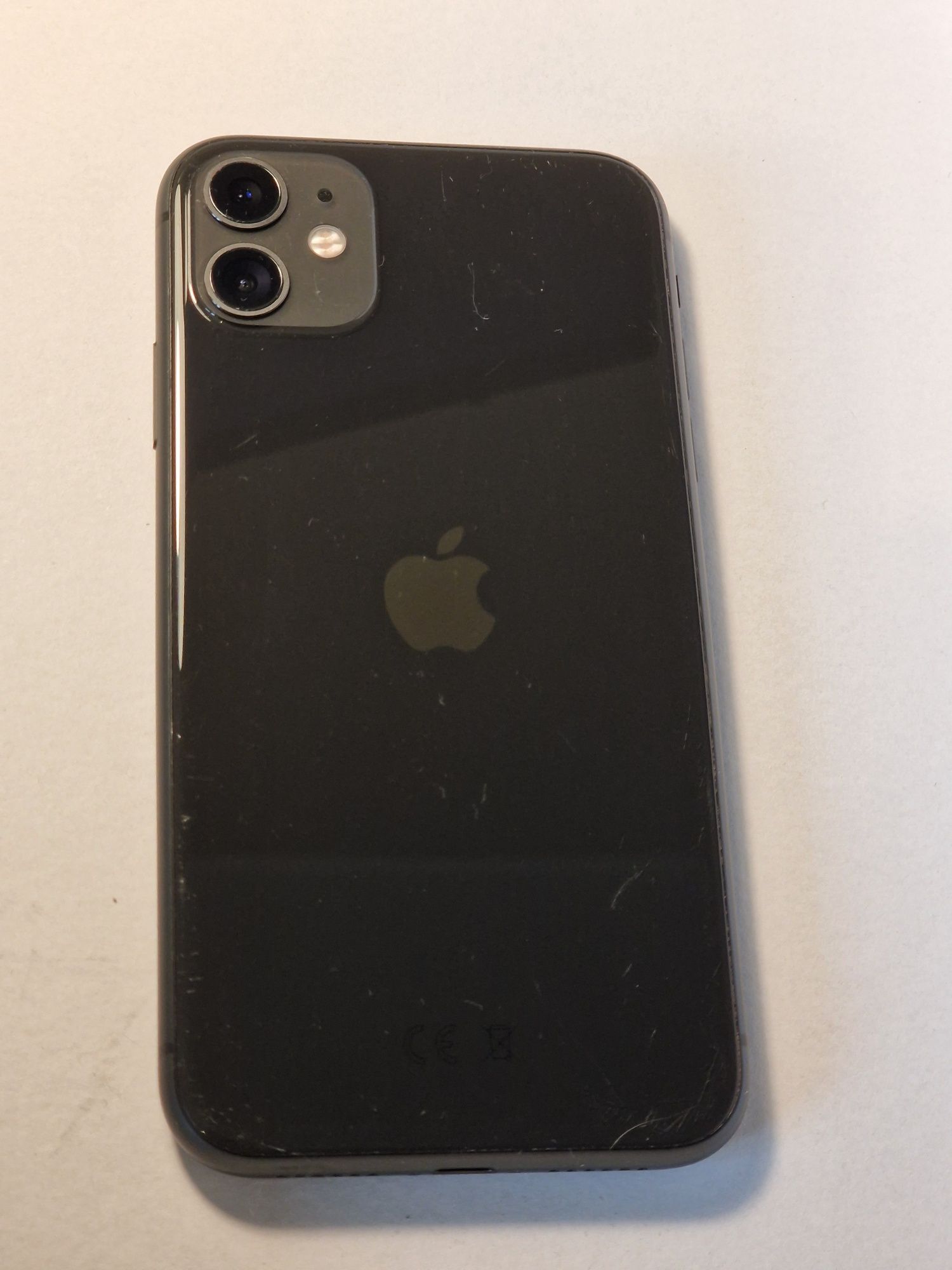 iPhone 11 64 GB czarny dualSIM