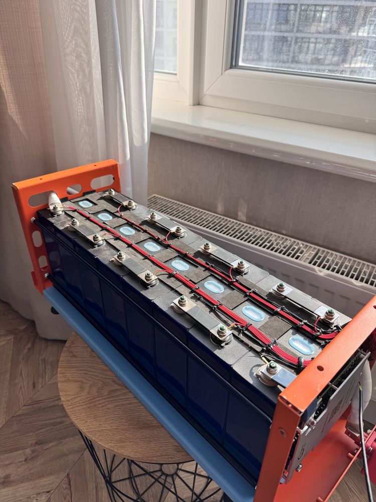 Lifepo4 12v 560аh 24v 280ah аккумулятор емкость 7000ват или 7киловат)