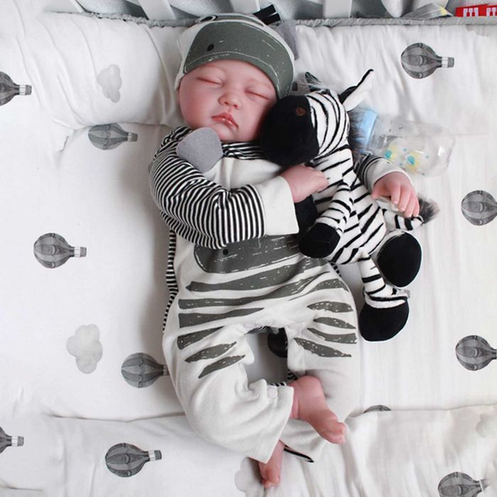 Realistyczna Lalka - Śpiący Noworodek DUŻY 550MM - Zestaw Ubrań