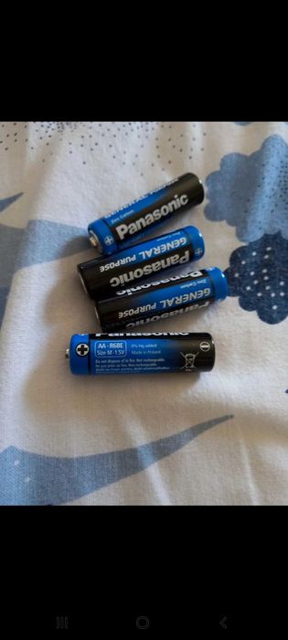 Almofada para pés, de lã, com magneto-terapia.