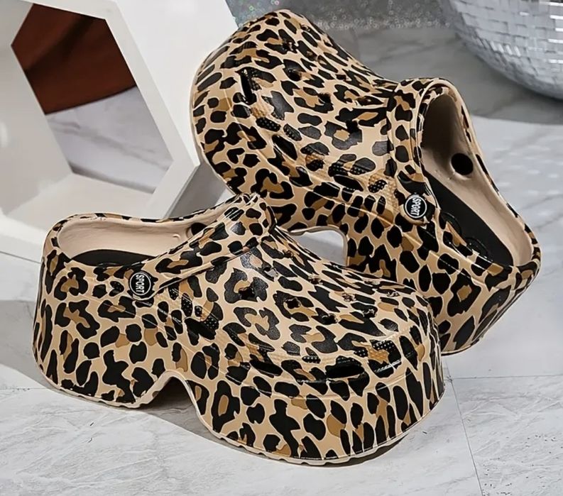 Сандали,шлепки,crocs