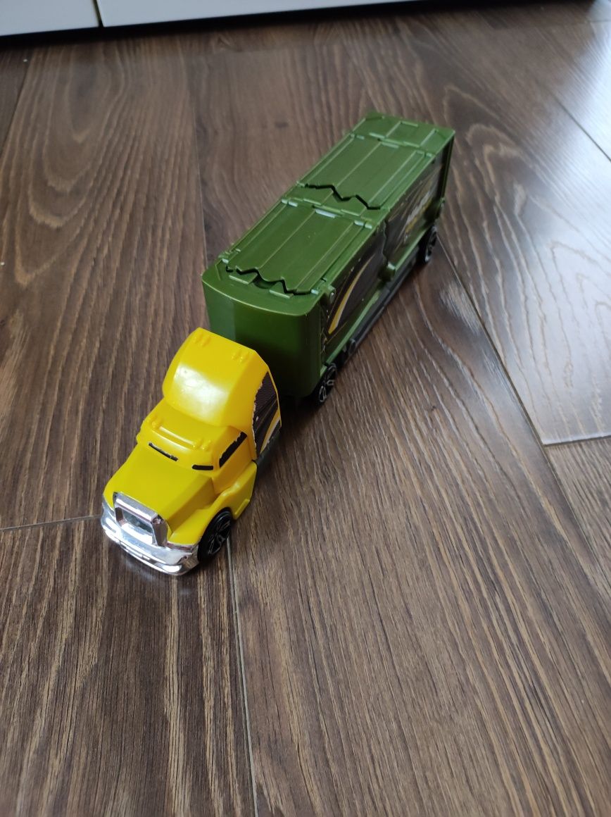 Ciężarówka Hot Wheels