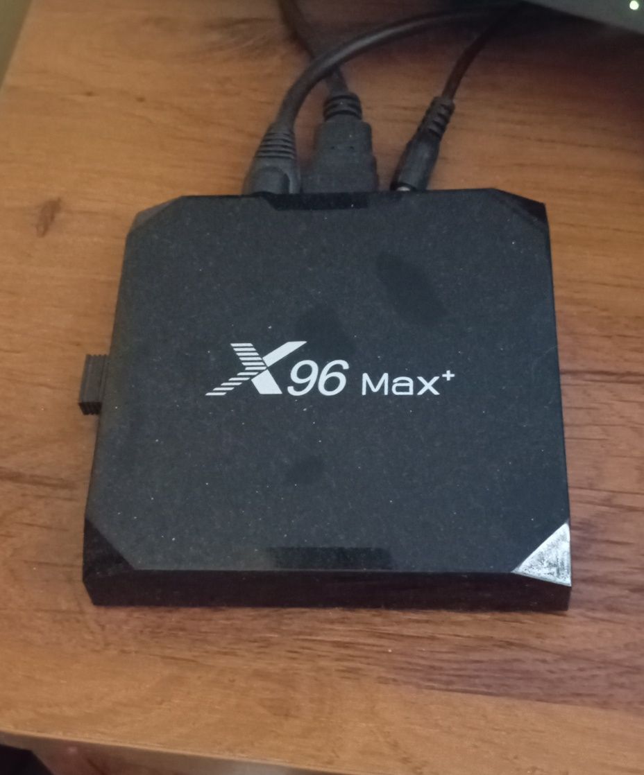 Smart TV Android box x96 max+ 64/4GB audio video streamer