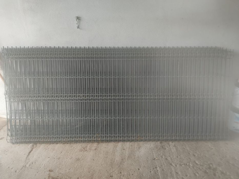 Conjunto de gradeamentos + portões