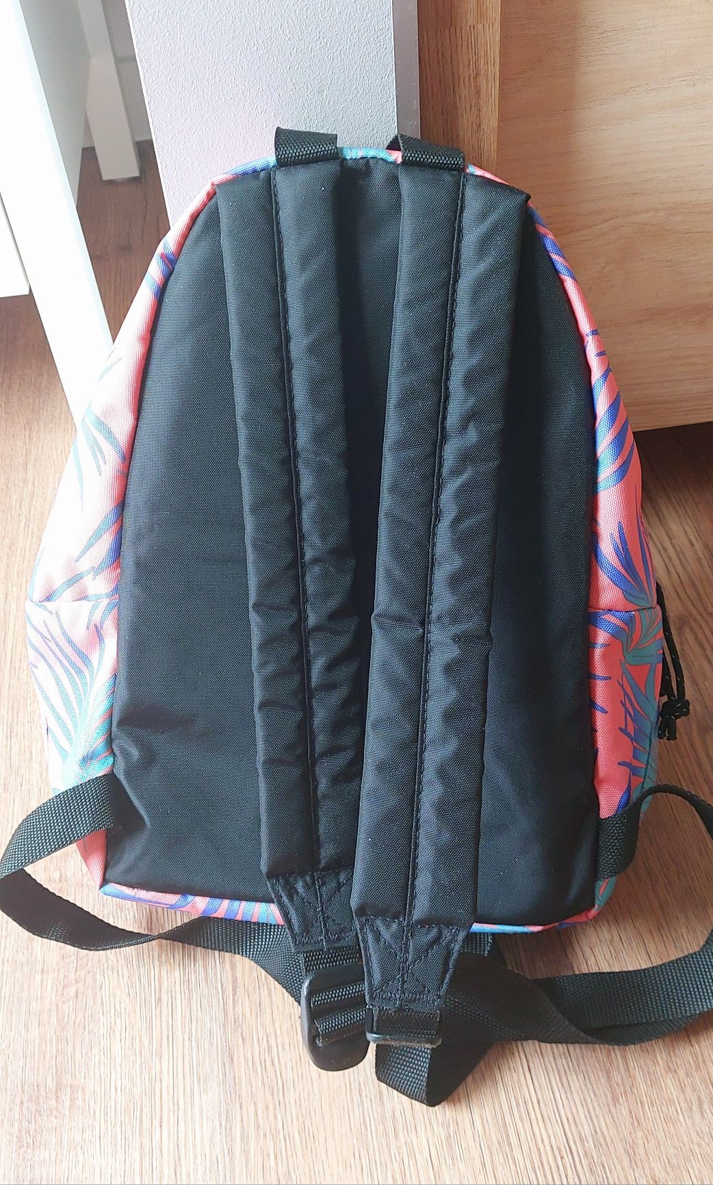 Sprzedam używany plecak damski Eastpak.