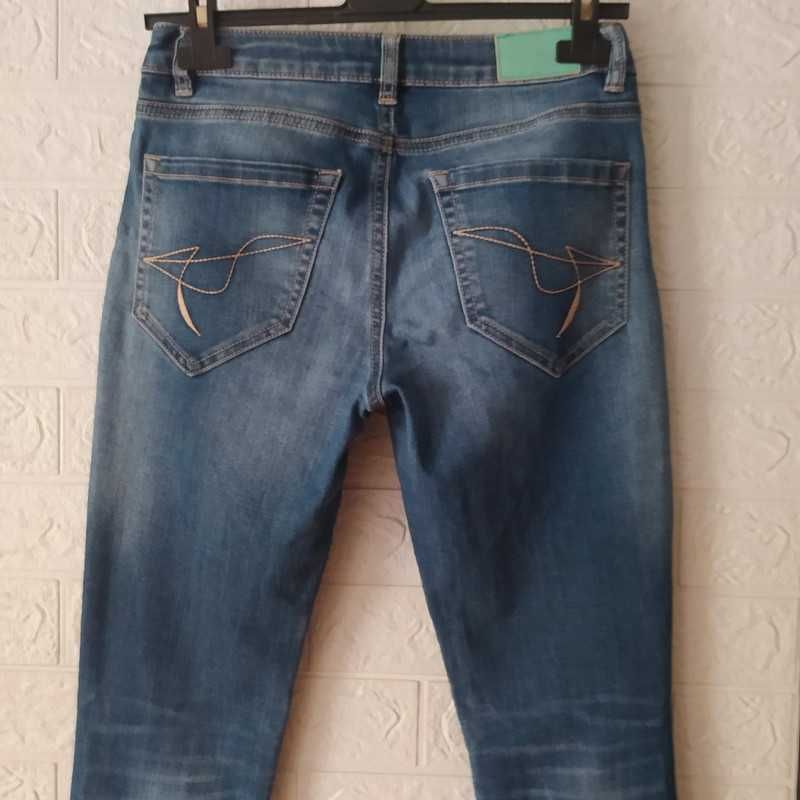 Soccx Denim skiny fit
Jeansy damskie rozmiar m