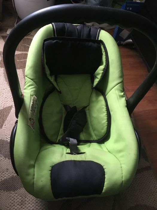 Karwala fotelik samochodowy niemowlecy