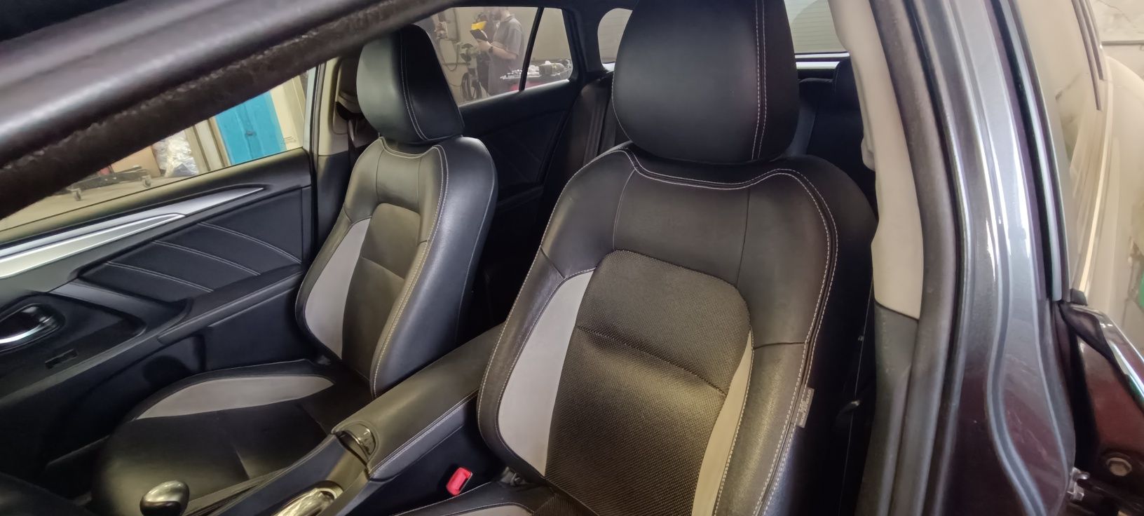 Toyota Avensis 2.0 Luxury