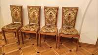 Cztery eleganckie krzesła z wysokim oparciem z czasów PRL stylizowane