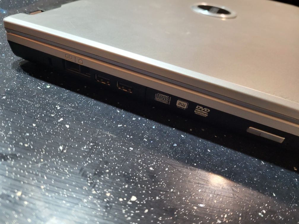 Laptop MSI ms 6833b