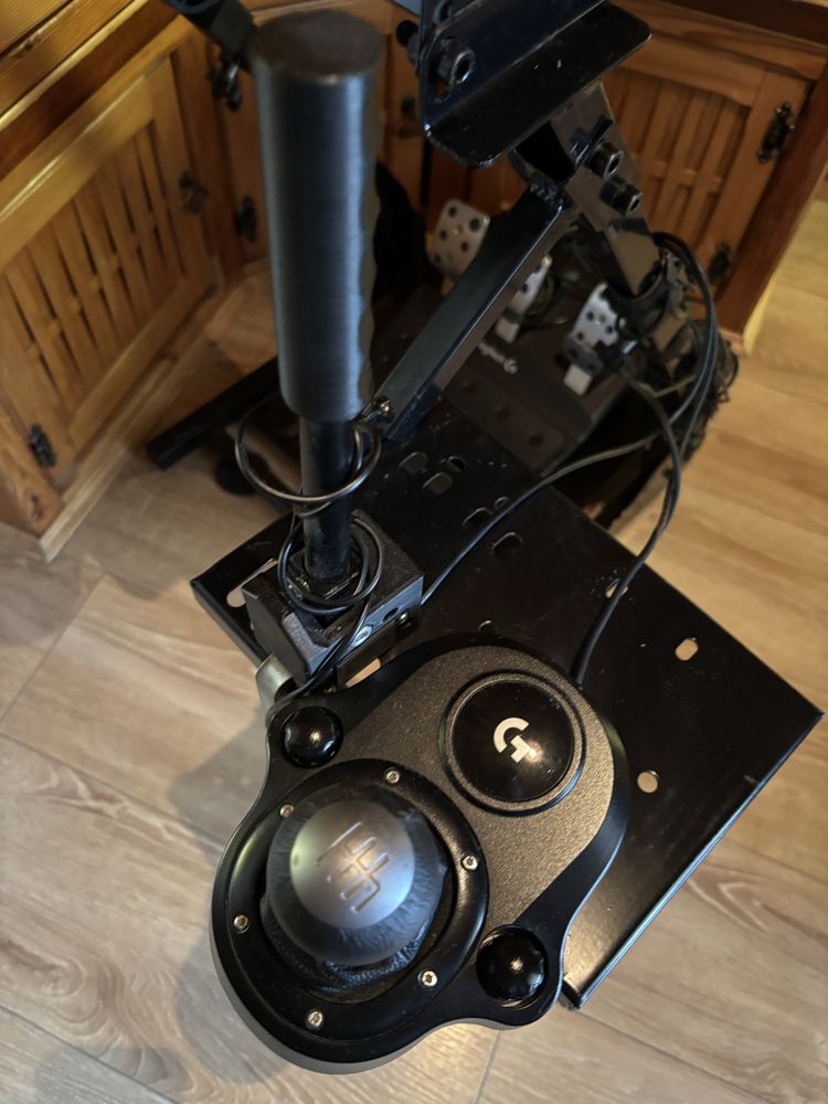 Kierownica logitech g29 z stelażem