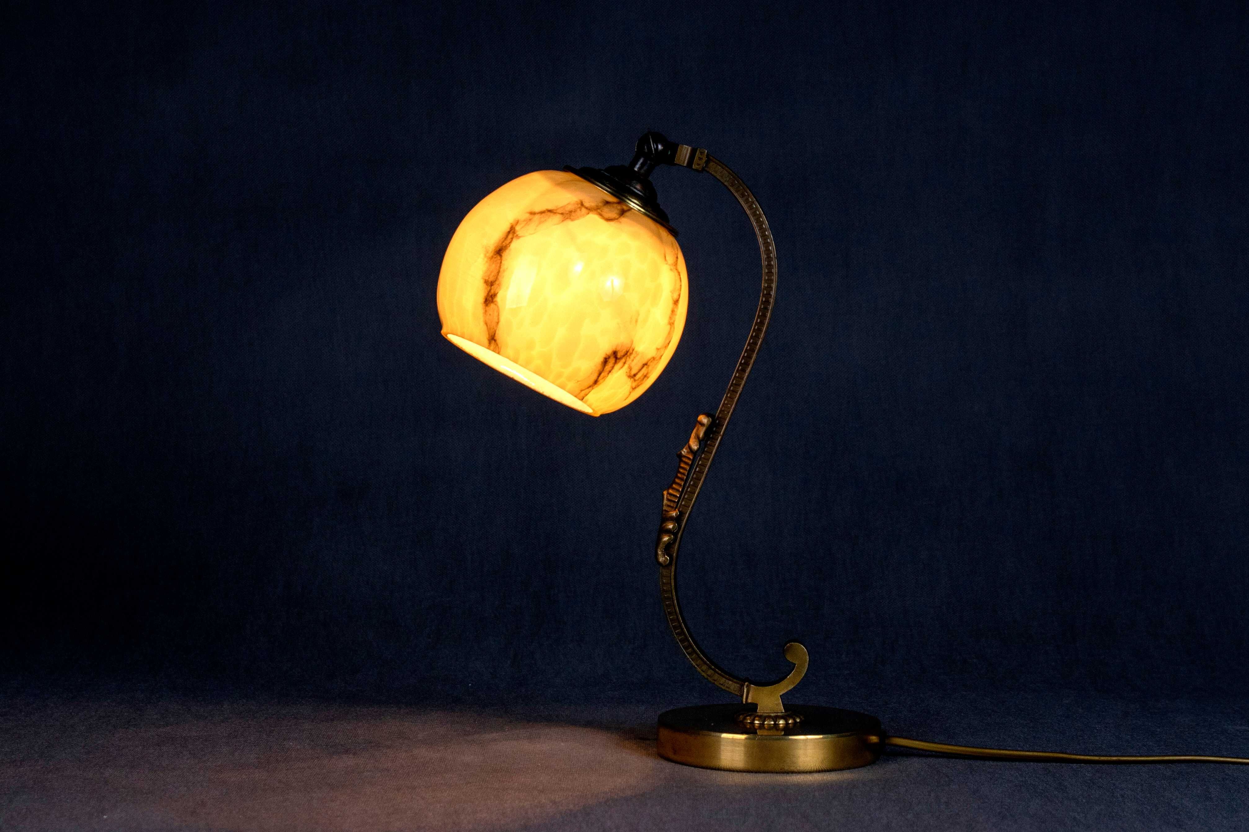 Stara mosiężna lampka nocna