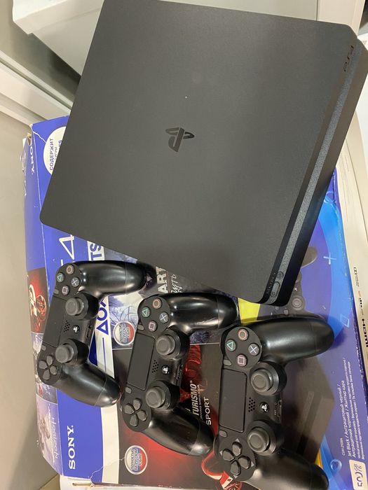 Продам Сони Плэйстейшен 4