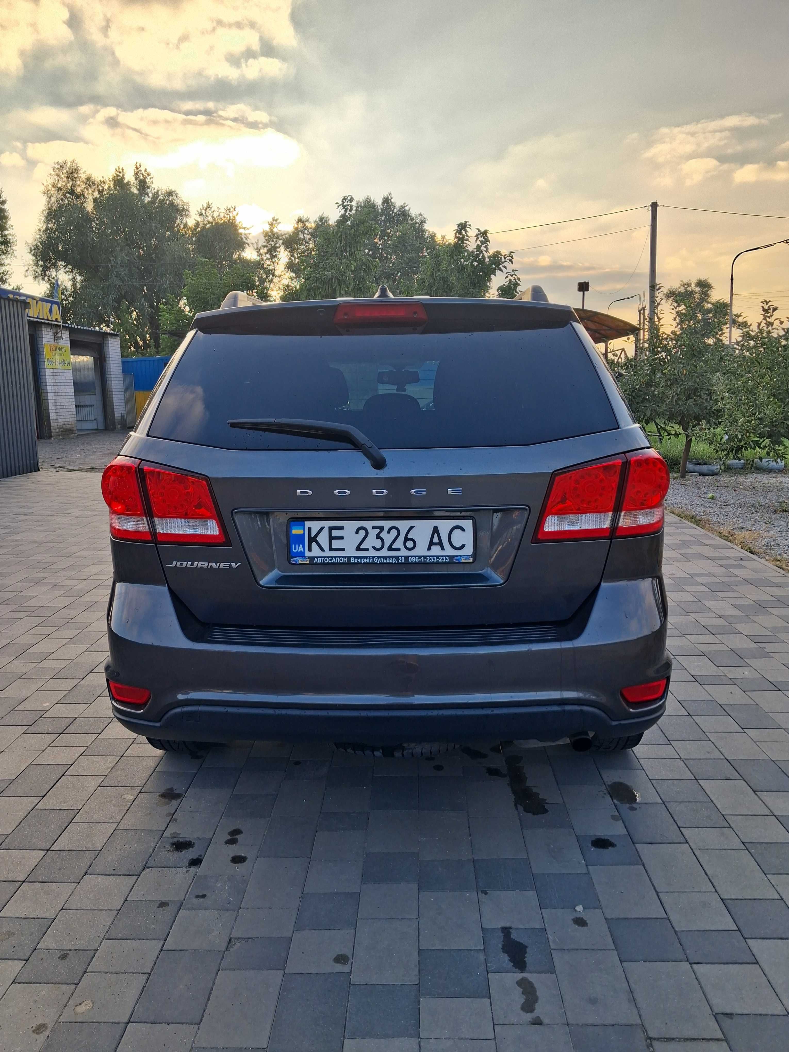 Продам Dodge Journey SXT 2.4L (2014)