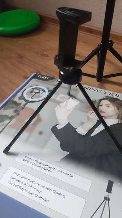 Кільцева лампа Codn