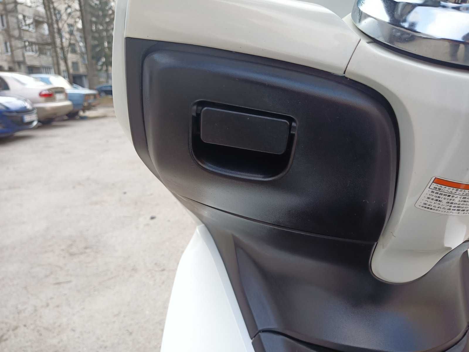 Honda PCX 125 скутер