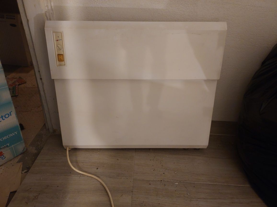 Konwektorowy grzejnik elektryczny Convector łazienkowy