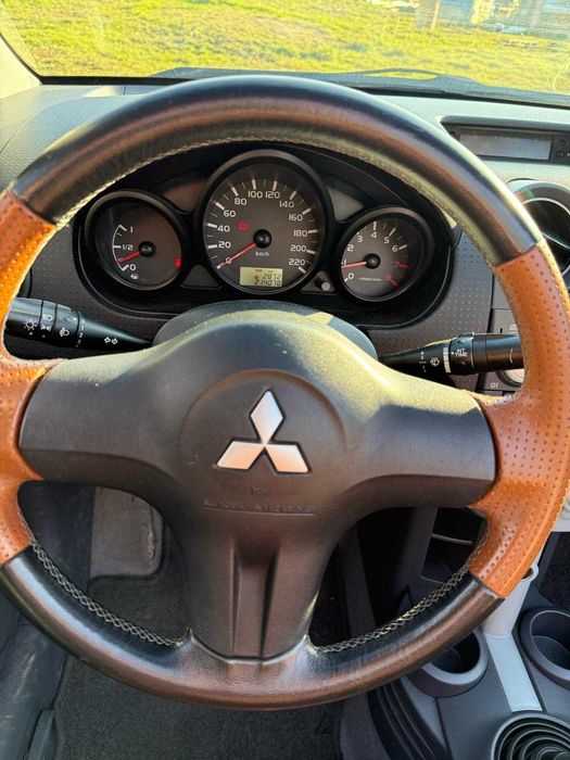 Samochód Mitsubishi Colt