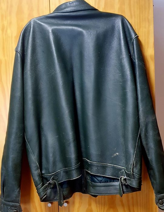 Blusao em pele verde