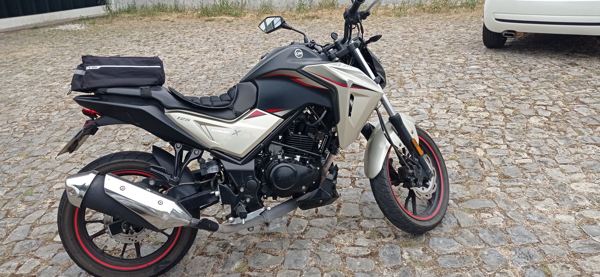 Sym NH x 125 poucos quilómetros
