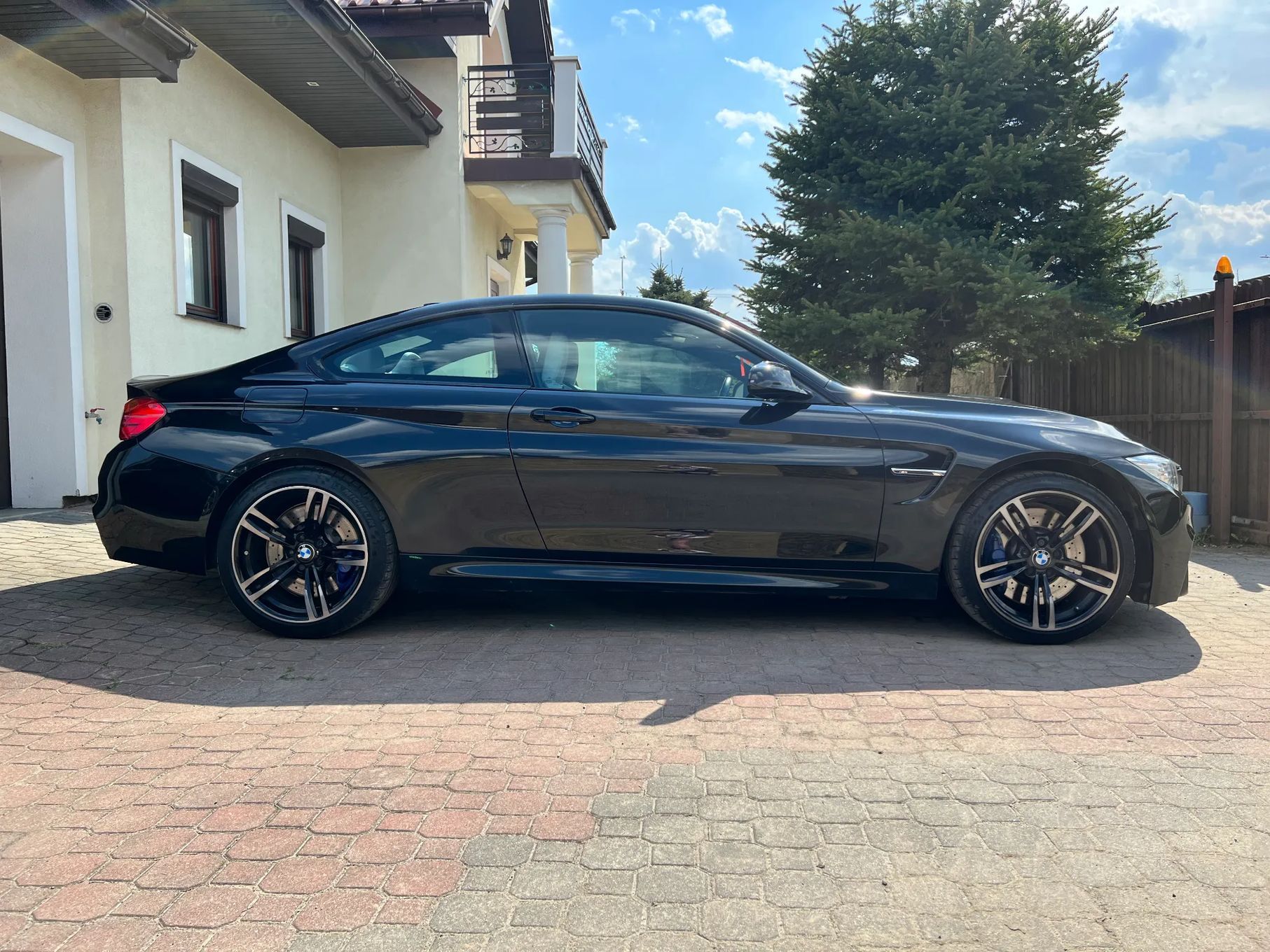 BMW M4 coupe czarna 66tyś km - faktura Vat 23%