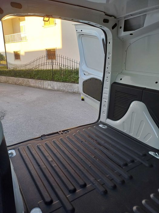 Carrinha PEUGEOT PARTNER II 1.6 HDI 75 cv 3L de 2016