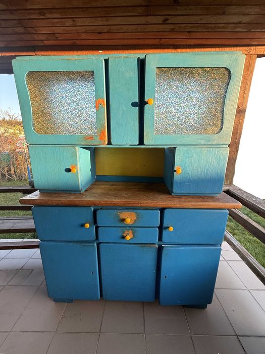 Drewniany kredens PRL Byfyj