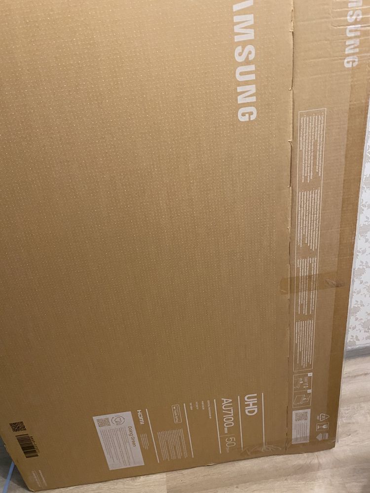 Телевизор Samsung UE50AU7100UXUA 4K как новый