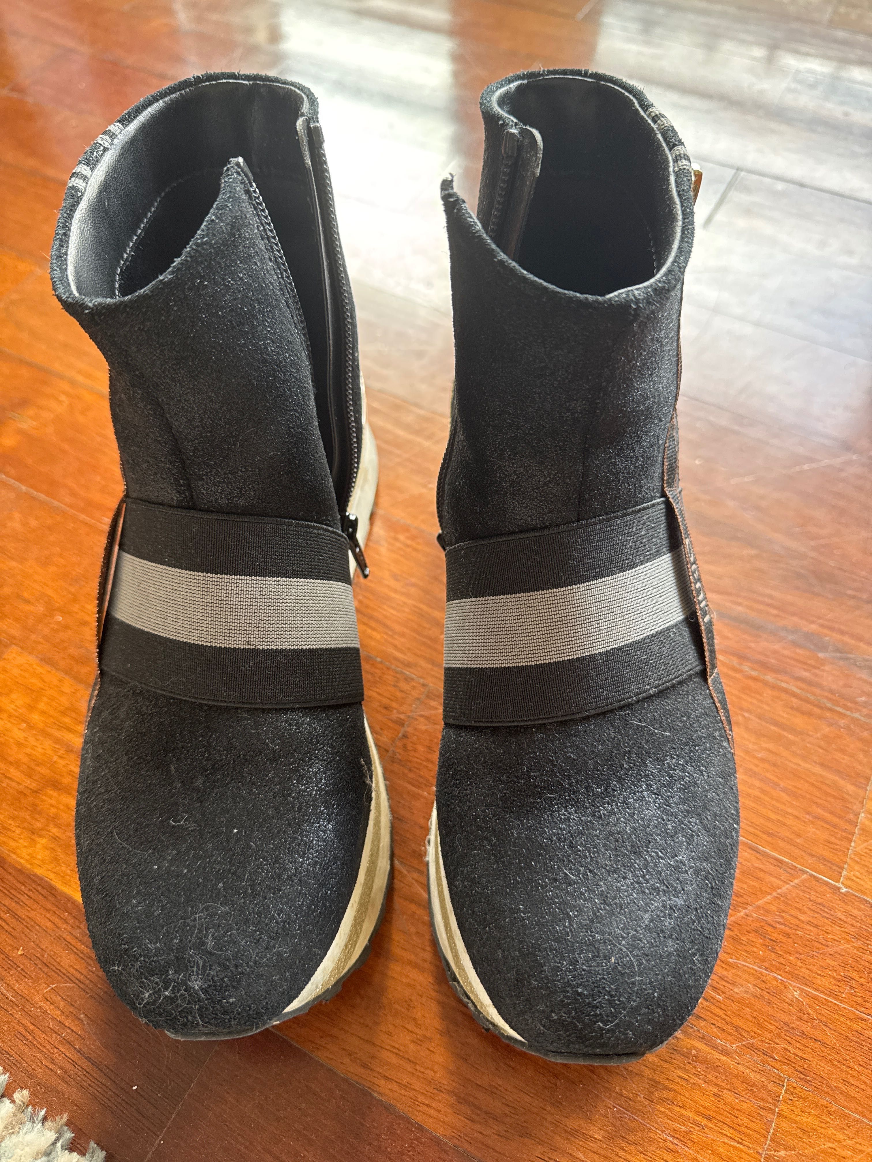 Botas Liujo pretas n36