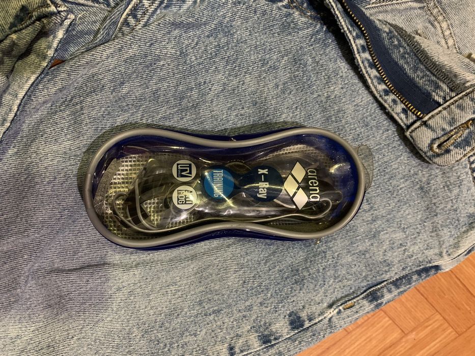 Окуляри для плавання,в гарному стані,віддам дешево