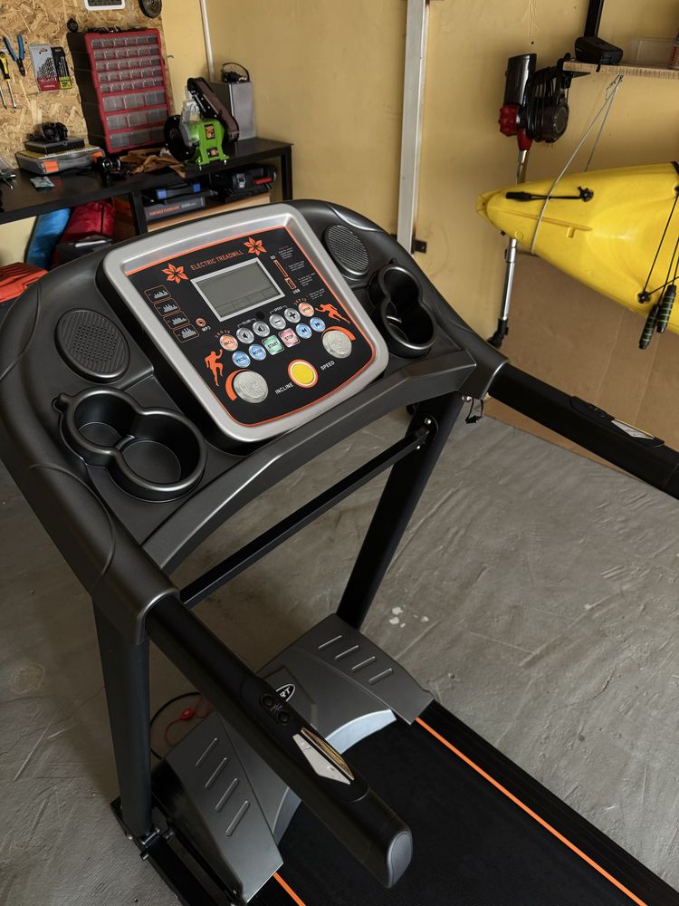 Бігова доріжка EnergyFit EF-760B
