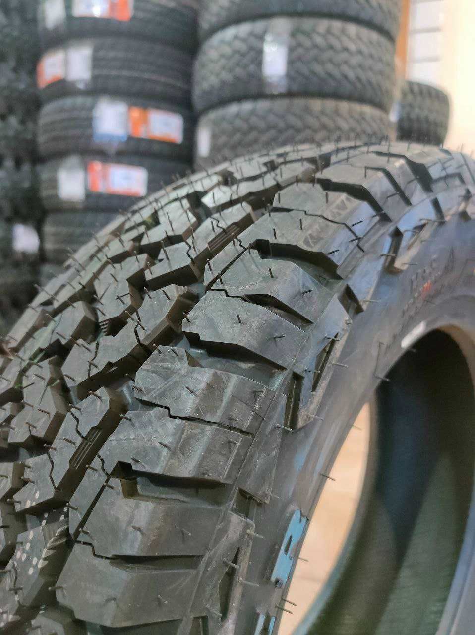 225/70 R16 Позашляхові, всесезонні АТ шини Comforser CF1100 225/70/16
