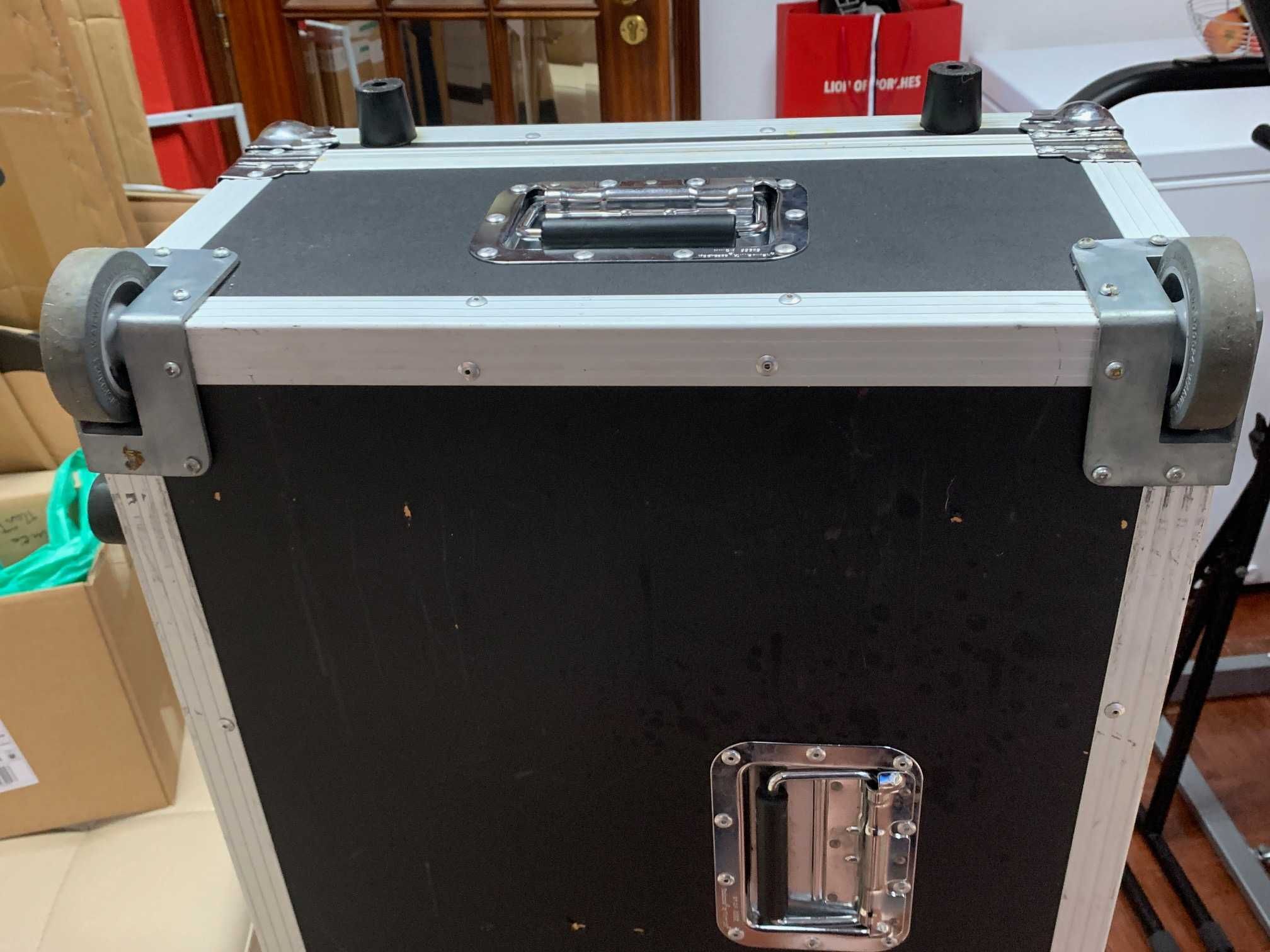 case de transporte de mesa misturadora