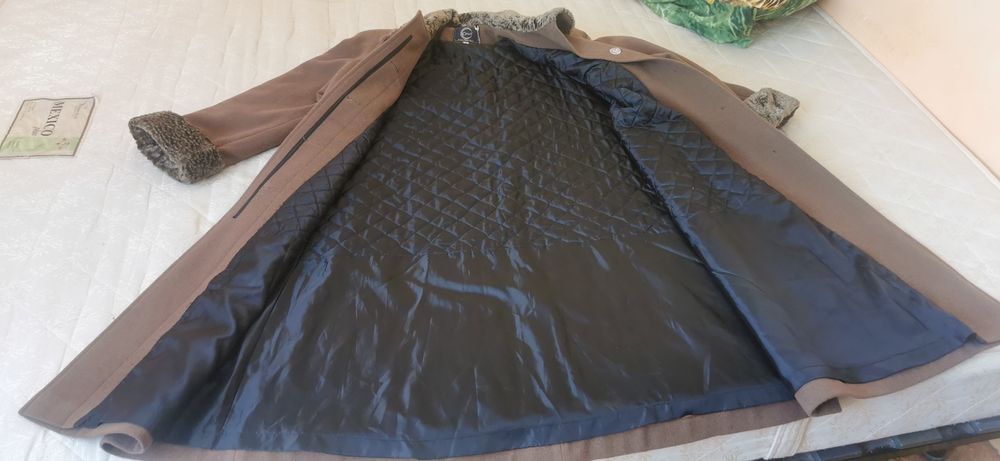 Женское пальто б/у