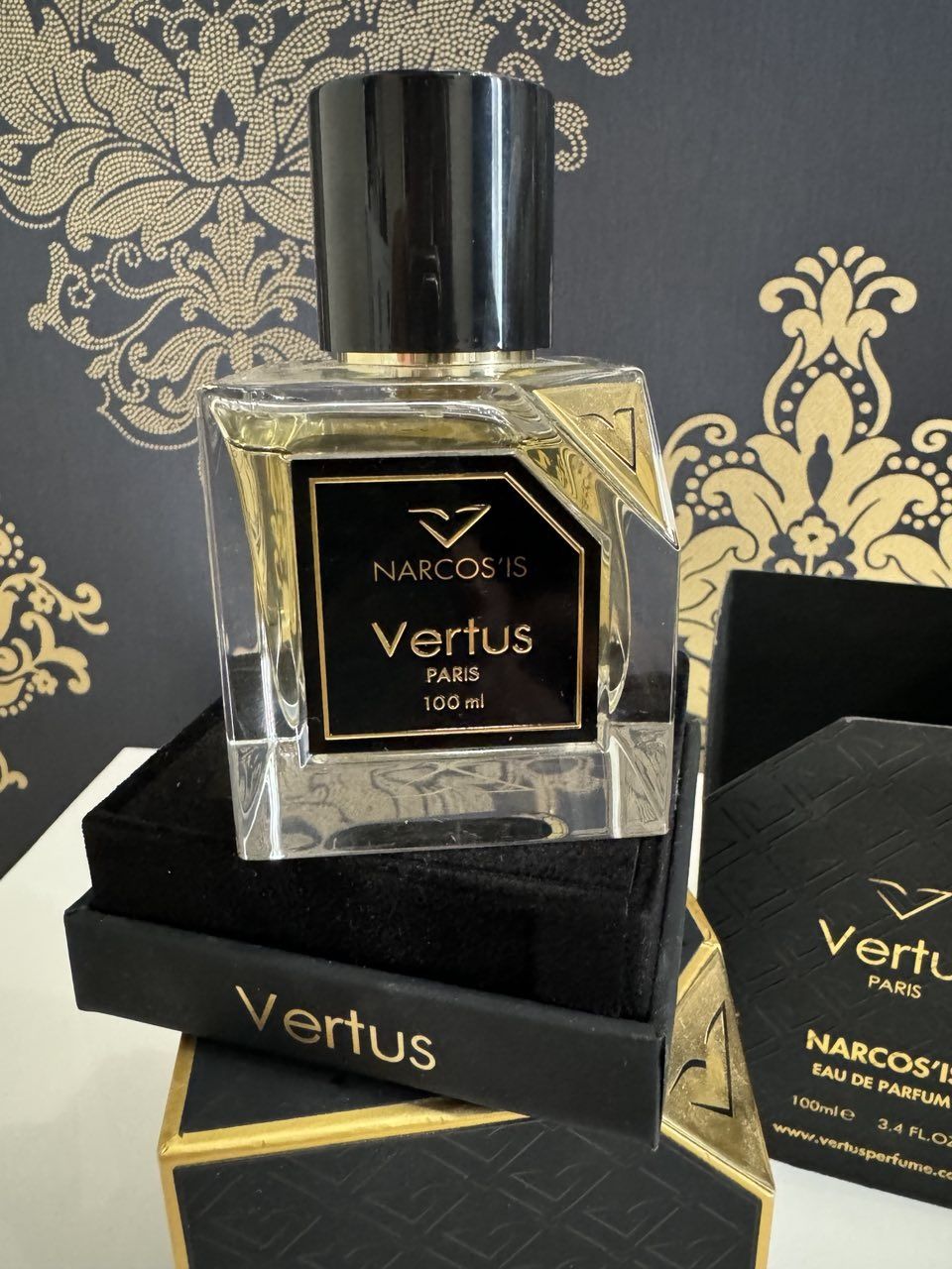 Парфумована нішева вода  Vertus Narcos'is