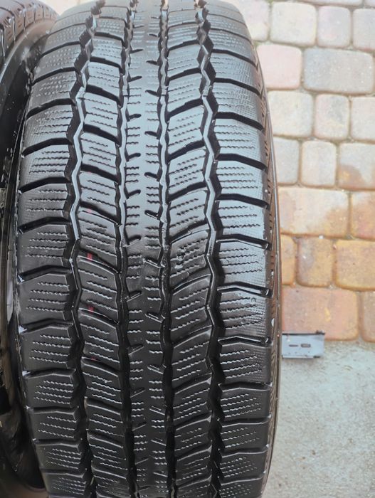 Opony zimowe bus 215 65 r16c 109/107T jak nowe 2022rok 2szt.