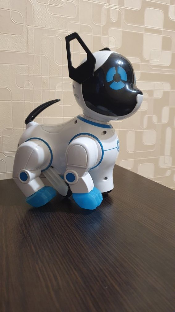 Робот - пес танцюючий