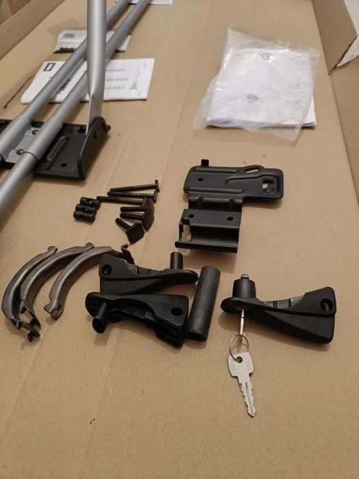 Suporte de Teto para Bicicleta Thule FreeRide 532 - NOVO (nunca usados