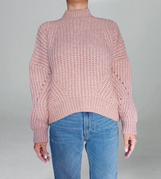 Теплий в'язаний светр