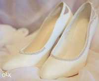 Весільні туфлі 22,5 см