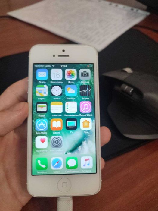 iPhone 5 (не бачить СІМ)