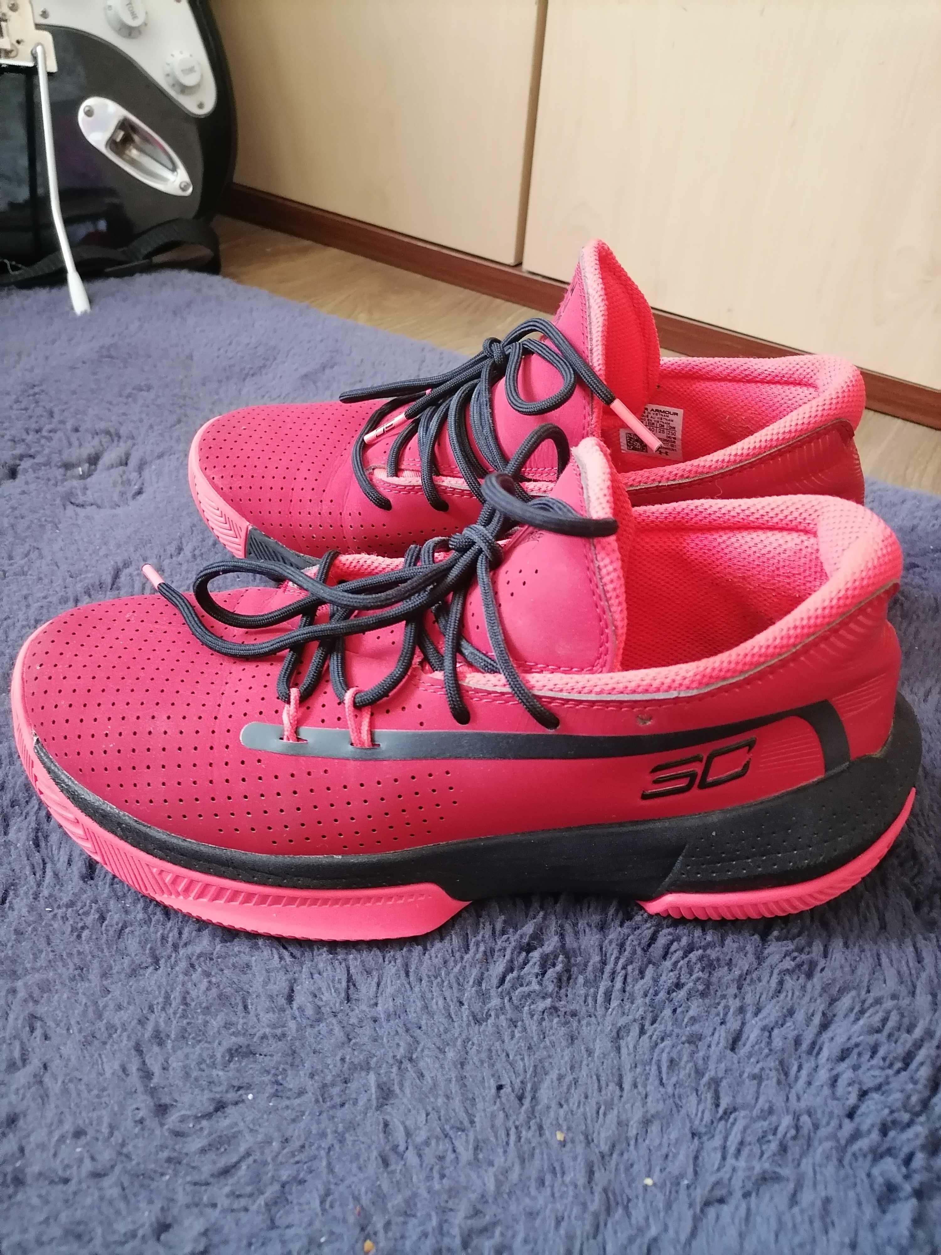 Buty Under Armour r 40