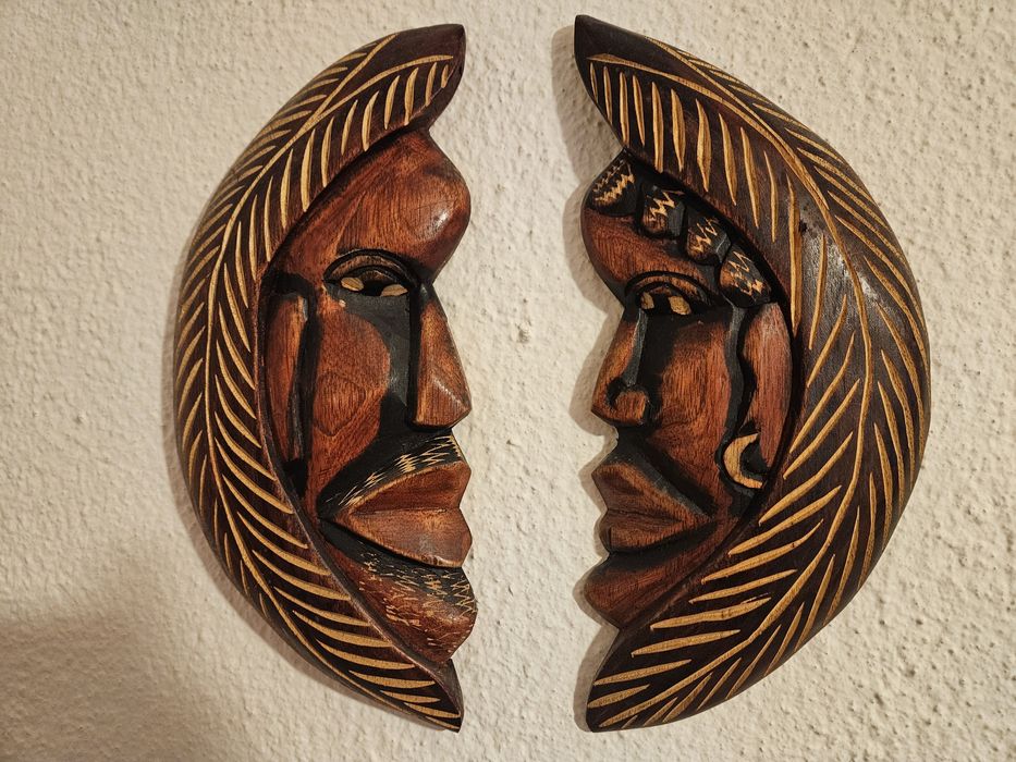 Conjunto de luas em madeira