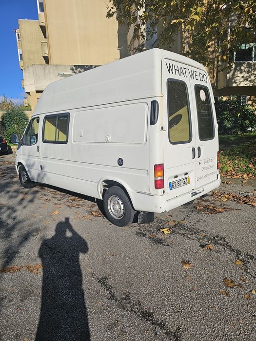 Autocaravana Ford transit 2.5 diesel