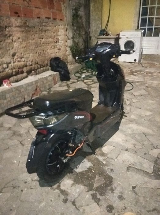 Vendo mota elétrica em bom estado vendo por falta de usso
